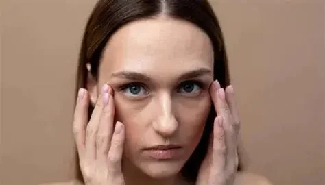 How To Balance Dark Circles And How To Manage It Naturally and Effectively