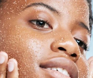 How to Detoxify Physical Exfoliants for Oily Skin Safely and Effectively