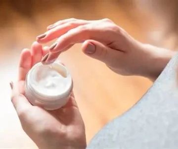 Understanding Moisturizer to Improve Age Spots and Brighten Skin