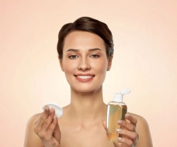 How To Balance Toners For Dry Skin: A Complete Guide