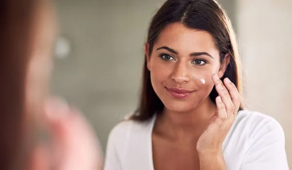 Effective Skin Care Tips for Moisturizer to Improve Dark Spots