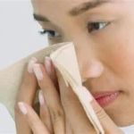 How to Avoid Oily Skin in People with Sensitive Skin – Dermatologist Tips & Daily Skincare Guide