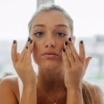 Daily Skin Care Routine for Dark Circles in Dry Climates