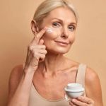 How to Manage Eye Creams for Dry Skin | SkinCare Experts