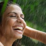 How to Boost Your Sensitive Skin in Humid Climates – Tips & Solutions