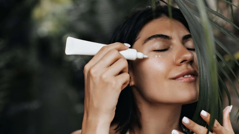 How to Choose the Right Skin Care for People Living in Humid Climates