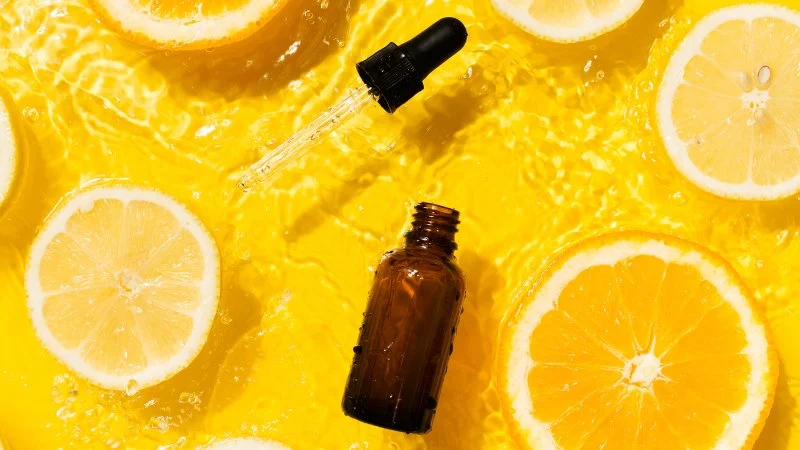 Top Tips For Vitamin C Serum For Redness Skin: How To Choose & Use