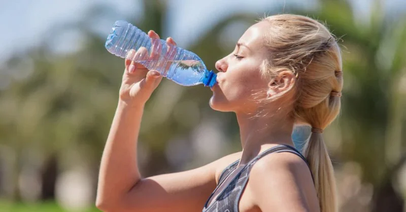 How to Keep Your Skin Hydrated During Hot and Humid Weather