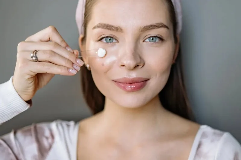 Tips For Sensitive Skin With Fine Lines Effectively