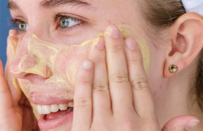 How To Avoid Blackheads And How To Manage It