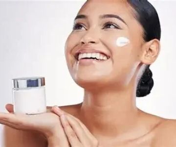 How to Treat Skin Discoloration with the Best Brightening Products