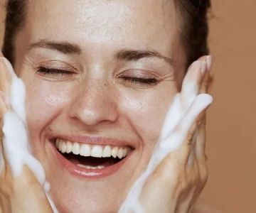 How to Choose the Best Facial Cleanser for Your Skin
