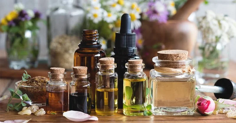 How to Use Essential Oils for Treating Dry Skin and Inflammation