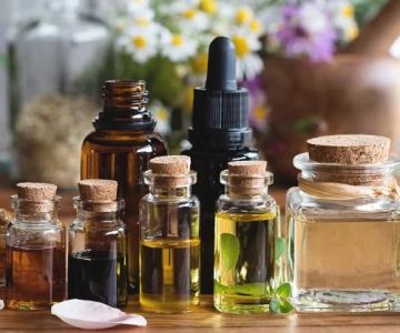 How to Use Essential Oils for Treating Dry Skin and Inflammation