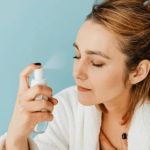 The Benefits of Using a Facial Mist for Refreshing Your Skin Throughout the Day
