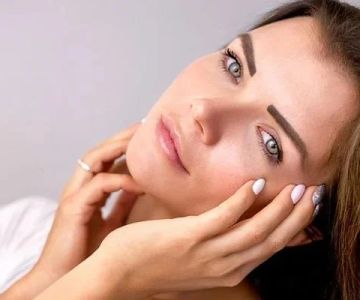 How to Prevent and Treat Skin Damage from Blue Light Exposure