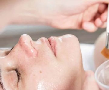 How to Use Lactic Acid to Exfoliate and Hydrate Your Skin: A Complete Guide