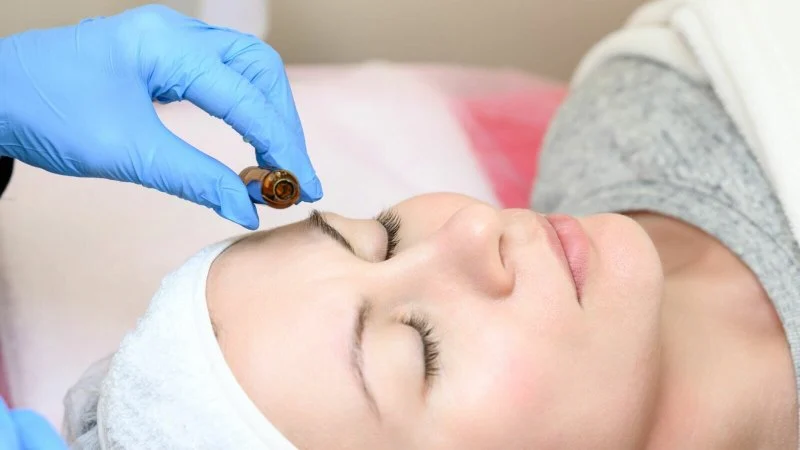 How to Use Retinol for Reducing Wrinkles and Boosting Collagen Production