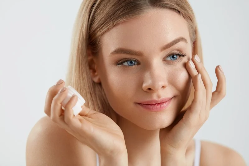 How to Achieve Flawless Skin in Your 30s: Essential Skincare Tips