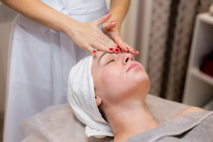 What Are the Benefits of a Facial Massage for Your Skin?