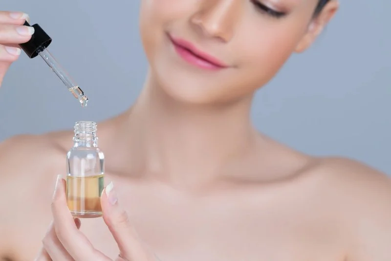 How to Get Rid of Dull Skin with Brightening Skin Care Products