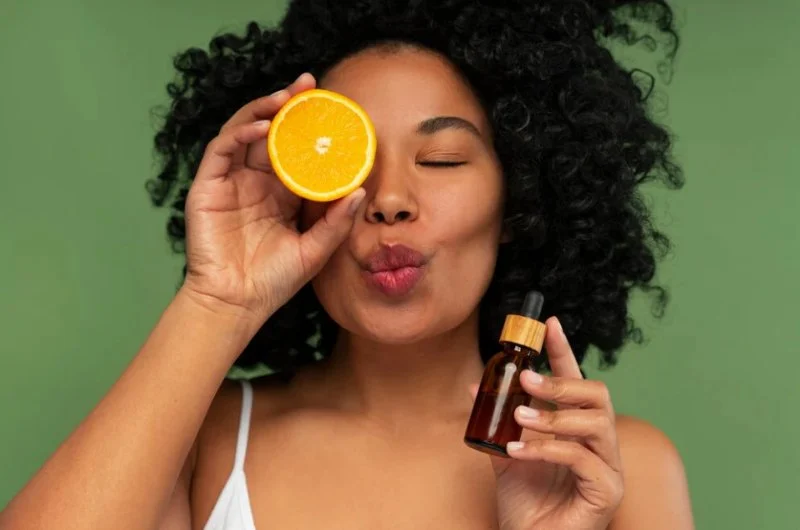 How to Use Vitamin C Serum for Brightening and Protecting Your Skin