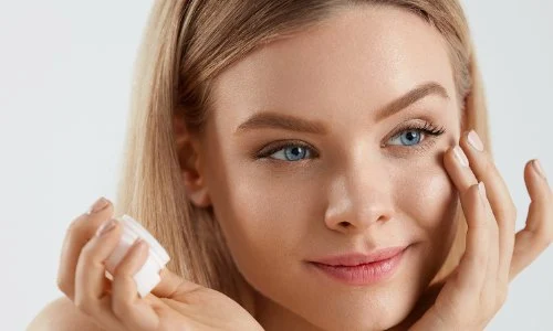 How to Use Exfoliants Without Damaging Your Skin