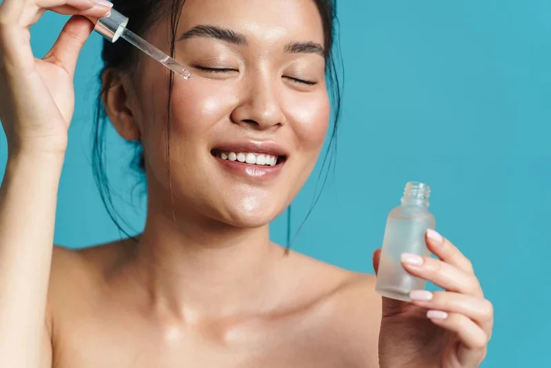 The Benefits of Using Hyaluronic Acid for Deep Skin Hydration