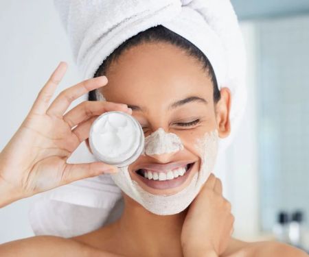 5 Must-Have Skincare Products for Sensitive Skin