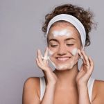 How to Achieve Clear Skin with the Right Cleansing Routine