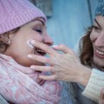 How to Protect Your Skin from Drying Out in Cold Weather