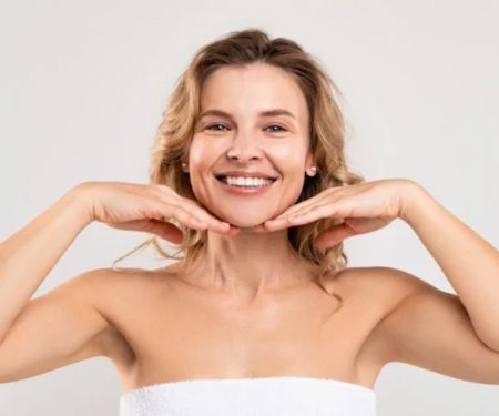 What Are the Best Skincare Tips for People Over 40?