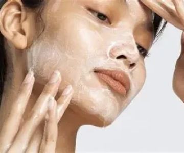 What Is the Best Skin Care Routine for Sensitive Skin?