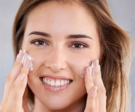 How to Choose the Best Facial Moisturizer for Your Skin Needs