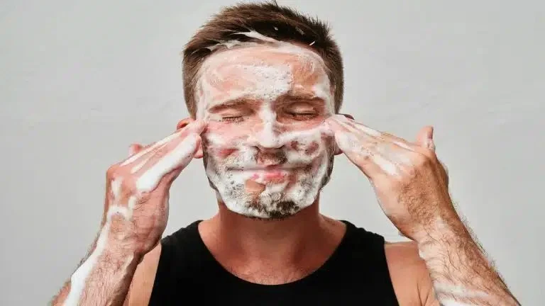 The Best Skin Care Tips for Men with Oily or Acne-Prone Skin
