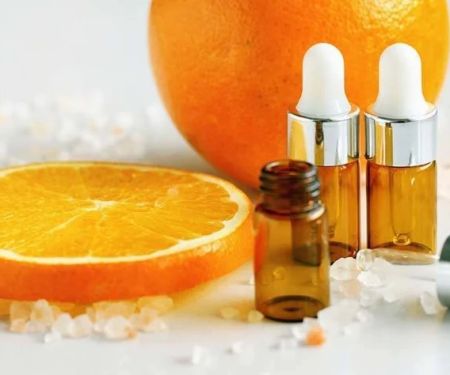 Why You Should Be Using a Vitamin C Serum in Your Skin Care Routine