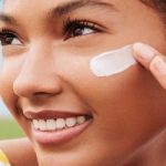 How to Take Care of Your Skin When Traveling: Essential Tips