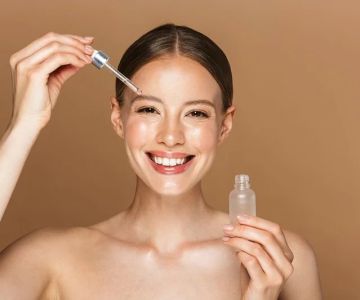 Why Using a Skin Serum Is Essential for Intensive Skin Repair