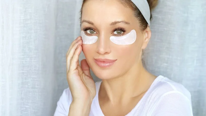 How to Reduce Eye Puffiness with Simple Skincare Tips for Brighter Eyes