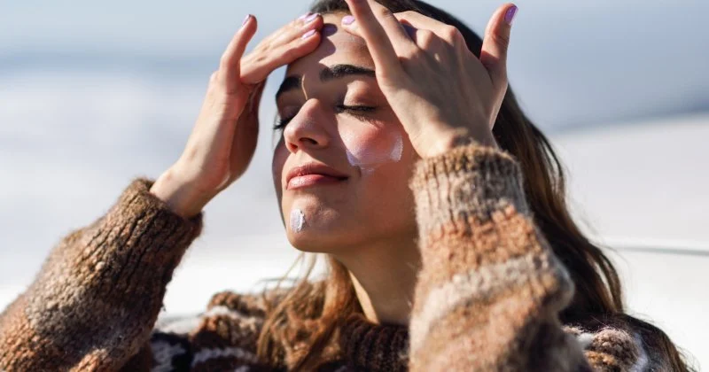 How to Avoid Skin Damage from Extreme Weather Conditions: Expert Tips for Healthy Skin