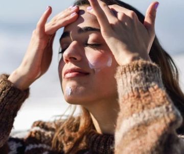How to Avoid Skin Damage from Extreme Weather Conditions: Expert Tips for Healthy Skin
