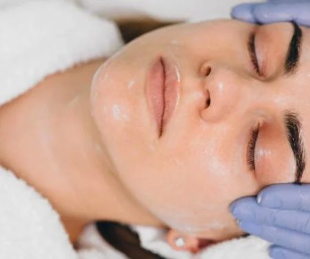 How to Improve Skin Tone and Texture with Regular Exfoliation