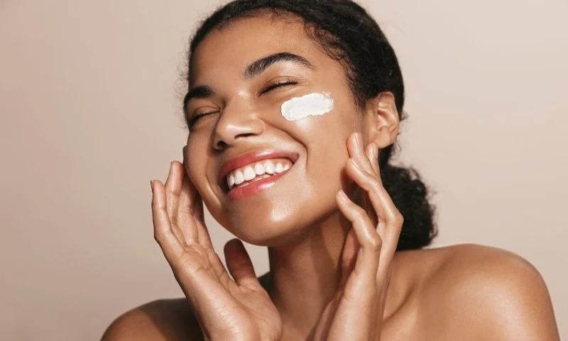 How to Improve Your Skin’s Appearance with a Consistent Skincare Routine