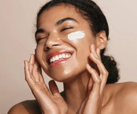 How to Improve Your Skin’s Appearance with a Consistent Skincare Routine