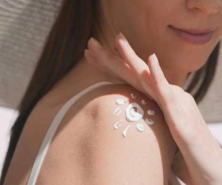 How to Treat Sun Spots with the Right Skin Care Routine Effectively