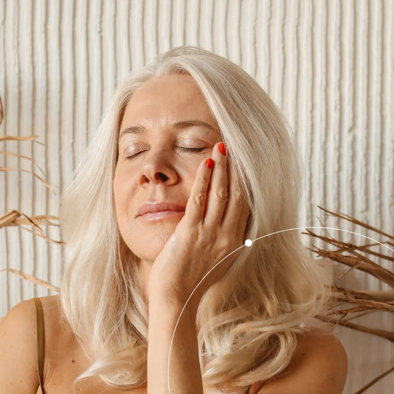 How to Combat Skin Aging with Antioxidant-Rich Skincare Products