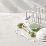 How to Clean Reusable Skincare Tools Safely