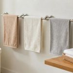 Face Towel Hygiene: Use, Dry, and Replace It Thoughtfully